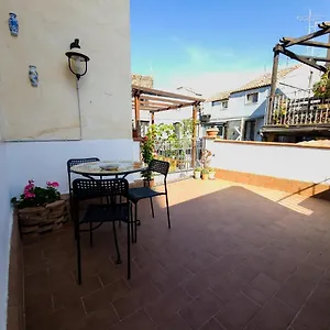 https://la-casa-dietro-le-quinte.catania-hotels.net